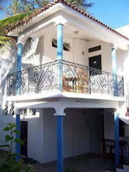 Oasis Beach Club Pointe-aux-Piments Eksteriør billede